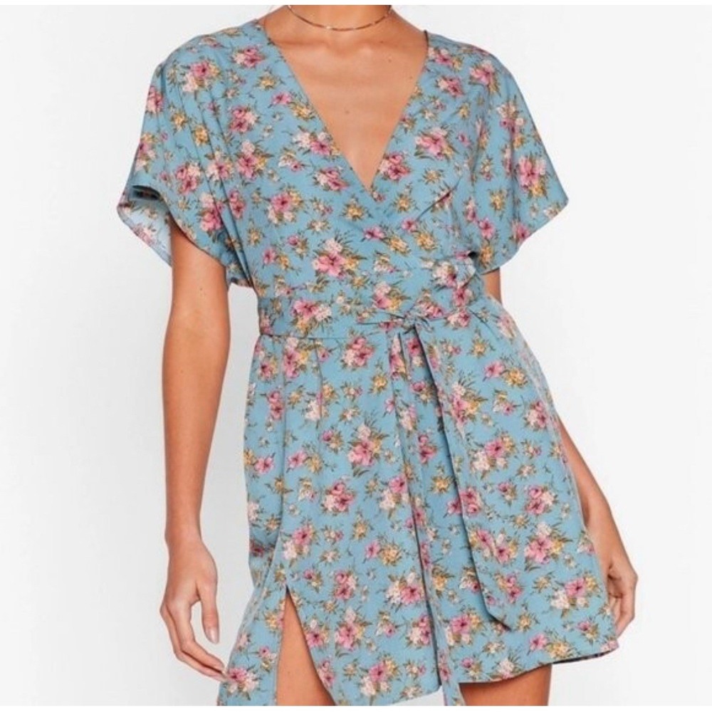 Nasty Gal Floral V Neck Crossover Flounce‎ Sleeve Mini Dress Size 6 No Tie